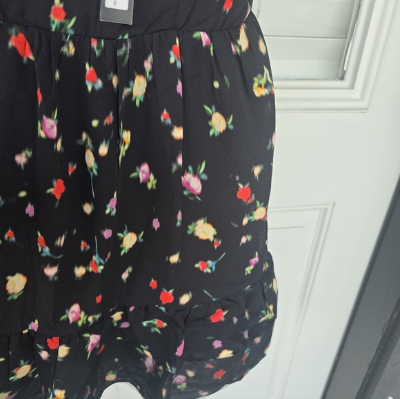 Steve Madden Yasmina V-Neck Lace-Trim Dress Sz Small Ruffle Hem New - Picture 12 of 16